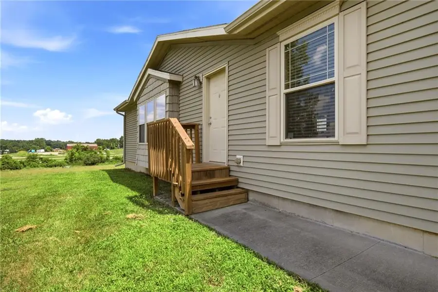 13520 S Sam Moore Road, Lone Jack, MO 64070 - #3