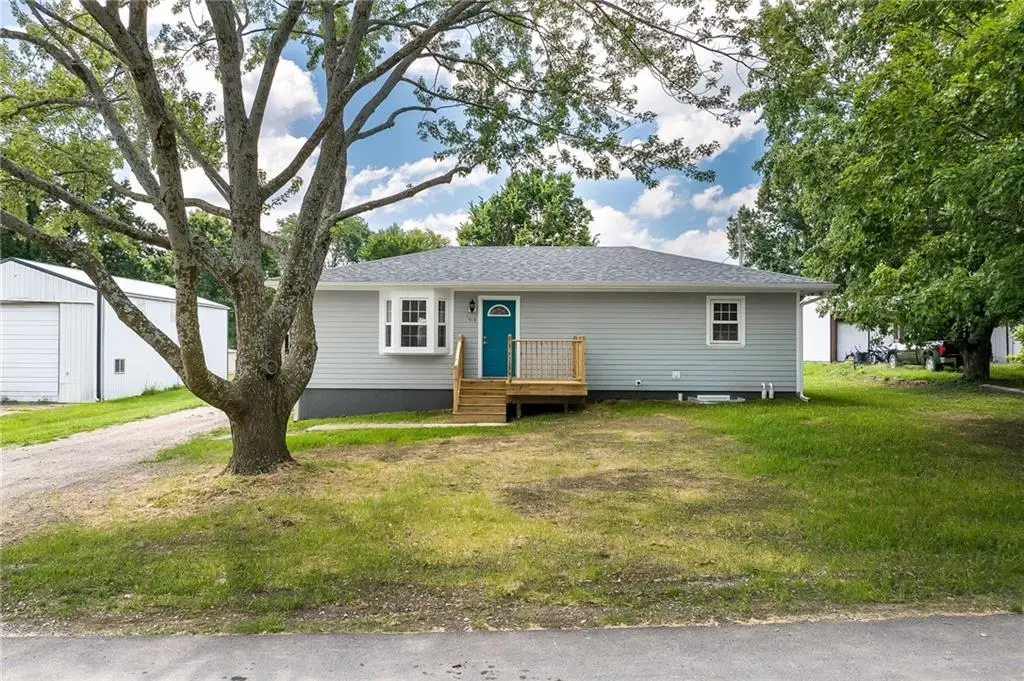 514 E 7th Street, Hamilton, MO 64644 - #1