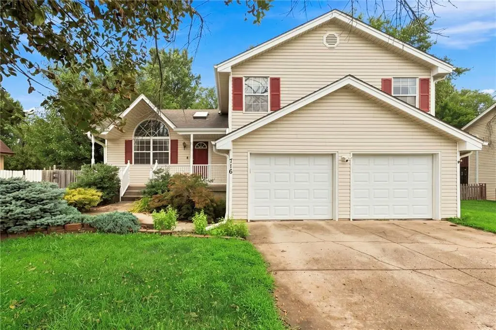 716 SE 11th Street, Lees Summit, MO 64081 - #1