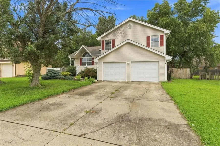 716 SE 11th Street, Lees Summit, MO 64081 - #2