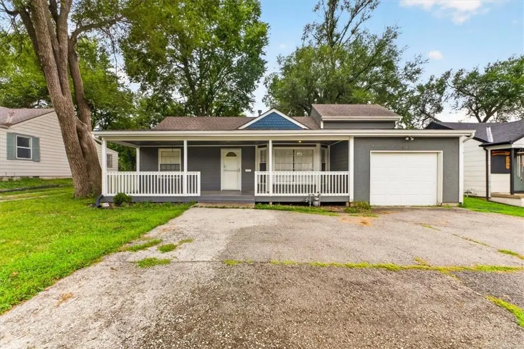 207 W North Avenue, Belton, MO 64012 - #1