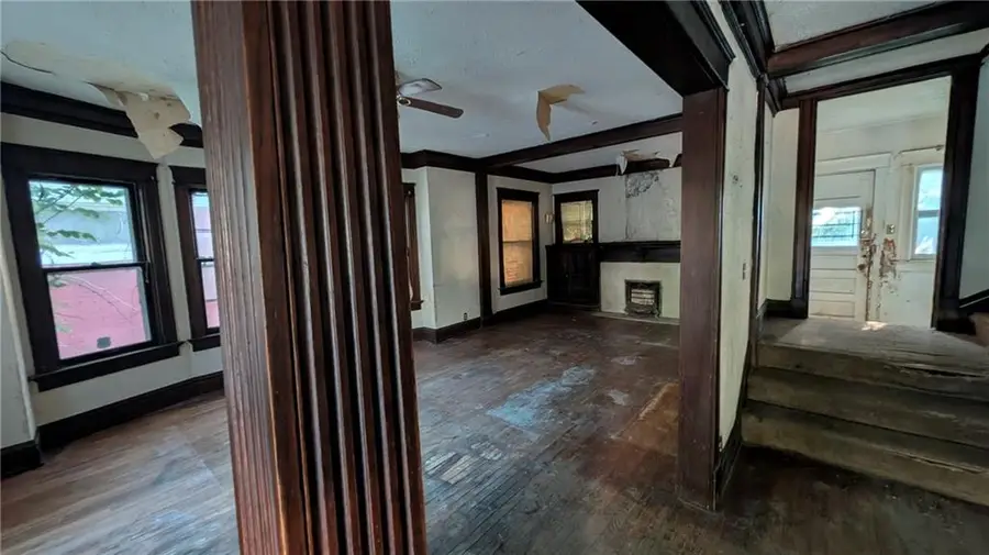 3232 Wabash Avenue, Kansas City, MO 64109 - #2