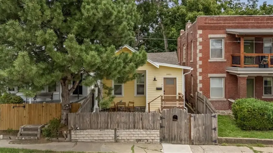 3921 Central Street, Kansas City, MO 64111 - #2