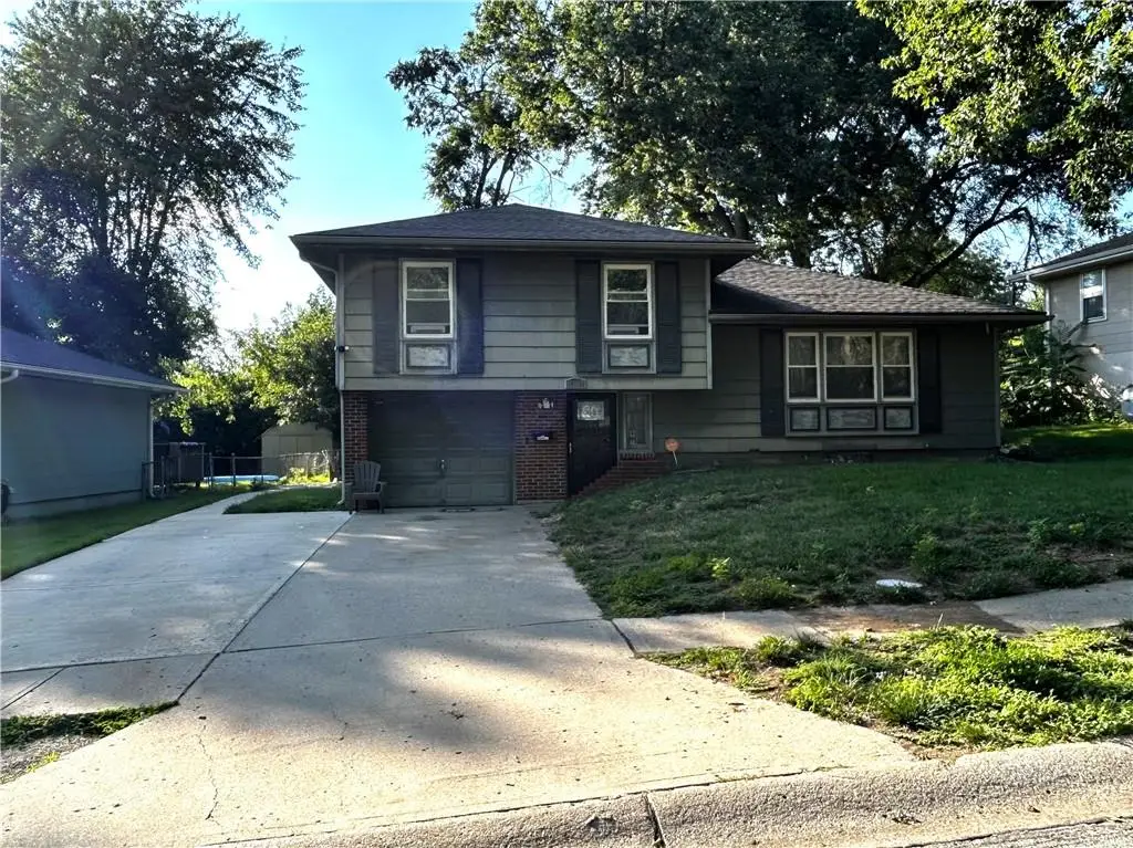 11902 Fremont Avenue, Grandview, MO 64030 - #1