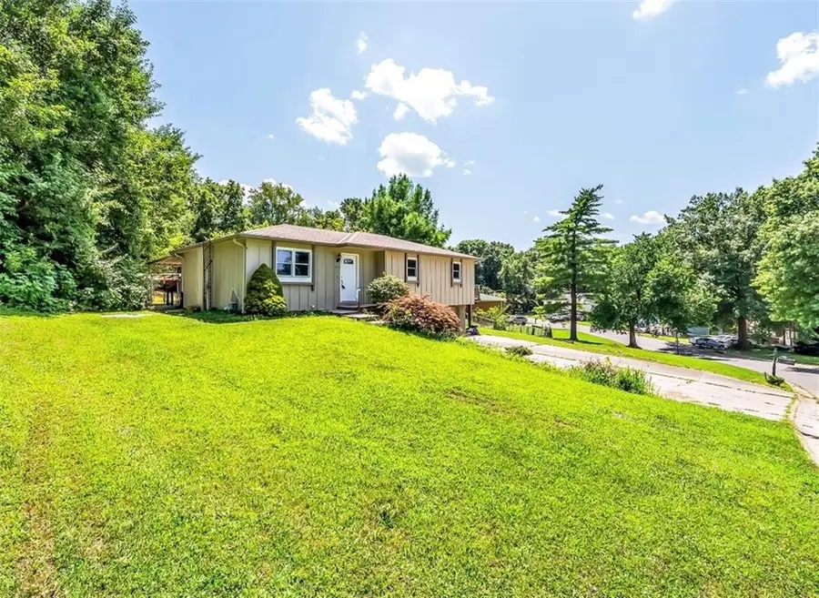 3431 N 70th Terrace, Kansas City, KS 66109 - #3