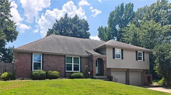 1512 SW Morningside Drive, Blue Springs, MO 64015