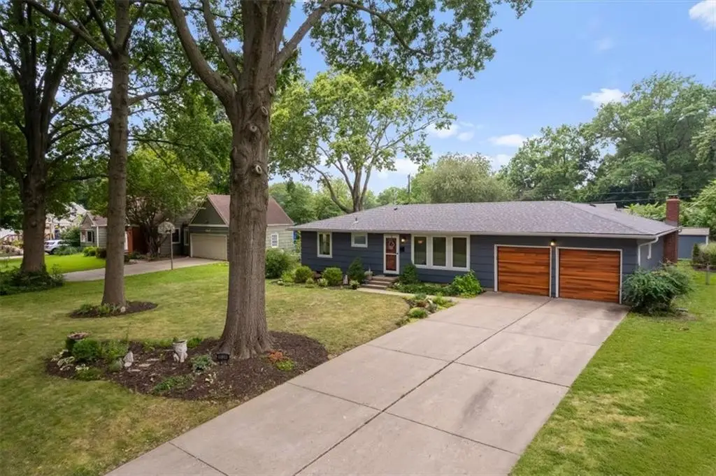 5136 Reeds Road, Mission, KS 66202 - #1