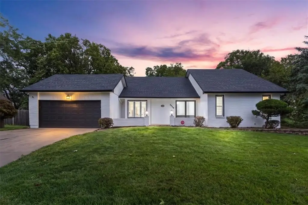 7908 E 96th Street, Kansas City, MO 64134 - #1