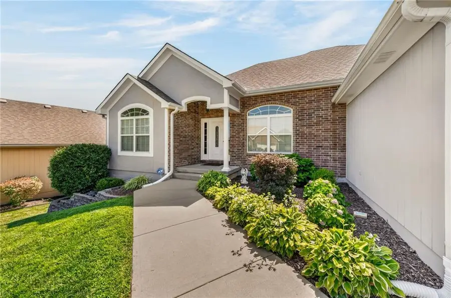 1126 N Glenview Avenue, Independence, MO 64056 - #2