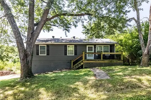 101 W 8th Street, Knob Noster, MO 65336