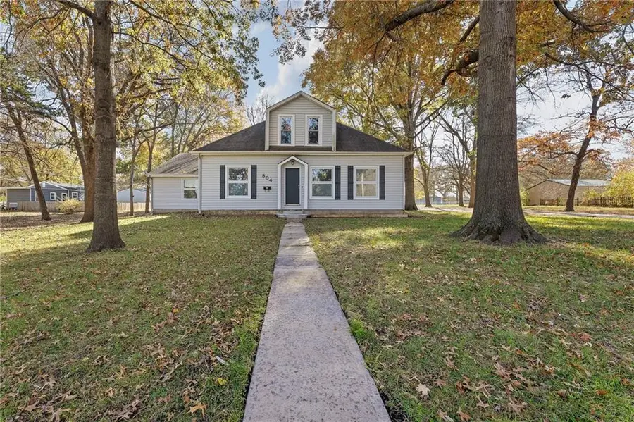 804 E 10th Street, Ottawa, KS 66067 - #2