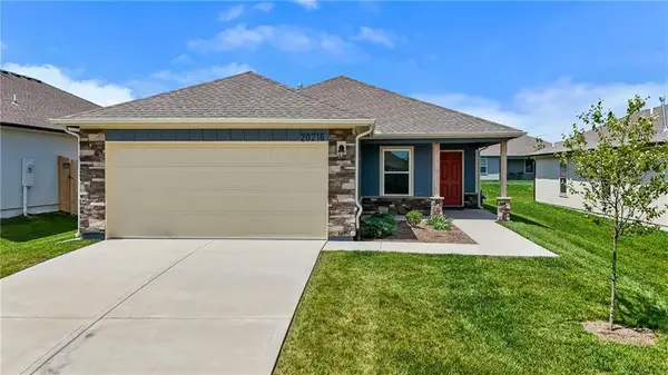 20270 W 195th Street, Spring Hill, KS 66083