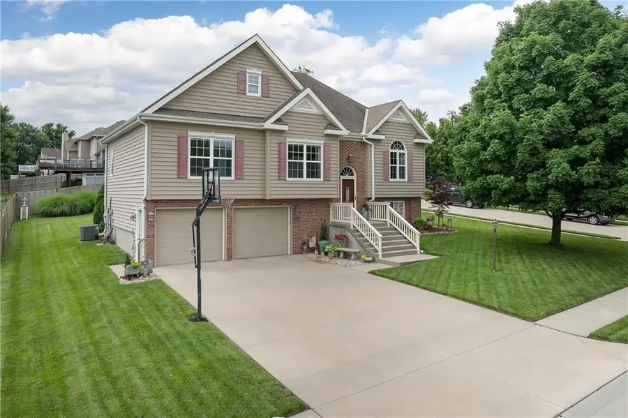 5602 Long View Drive, Saint Joseph, MO 64503 - #2