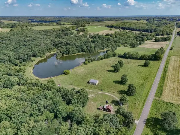 9964 State Route M Highway, Breckenridge, MO 64625