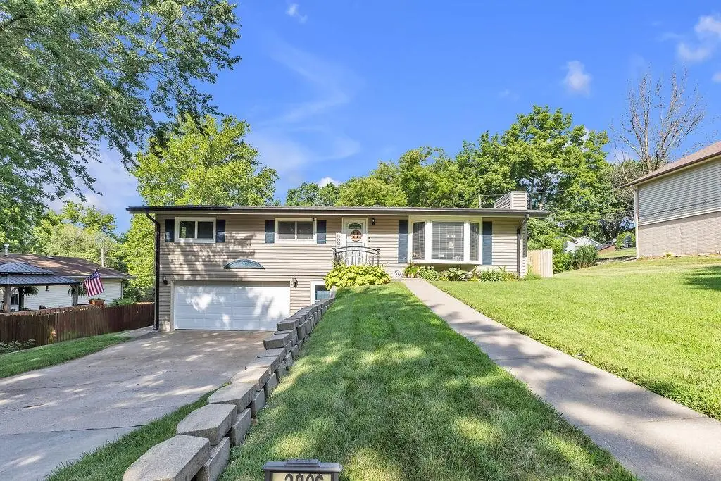 3806 N 25th Terrace, Saint Joseph, MO 64505 - #1