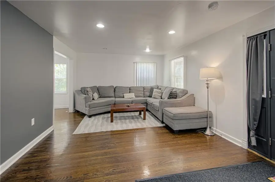 4910 Paseo Boulevard, Kansas City, MO 64110 - #3