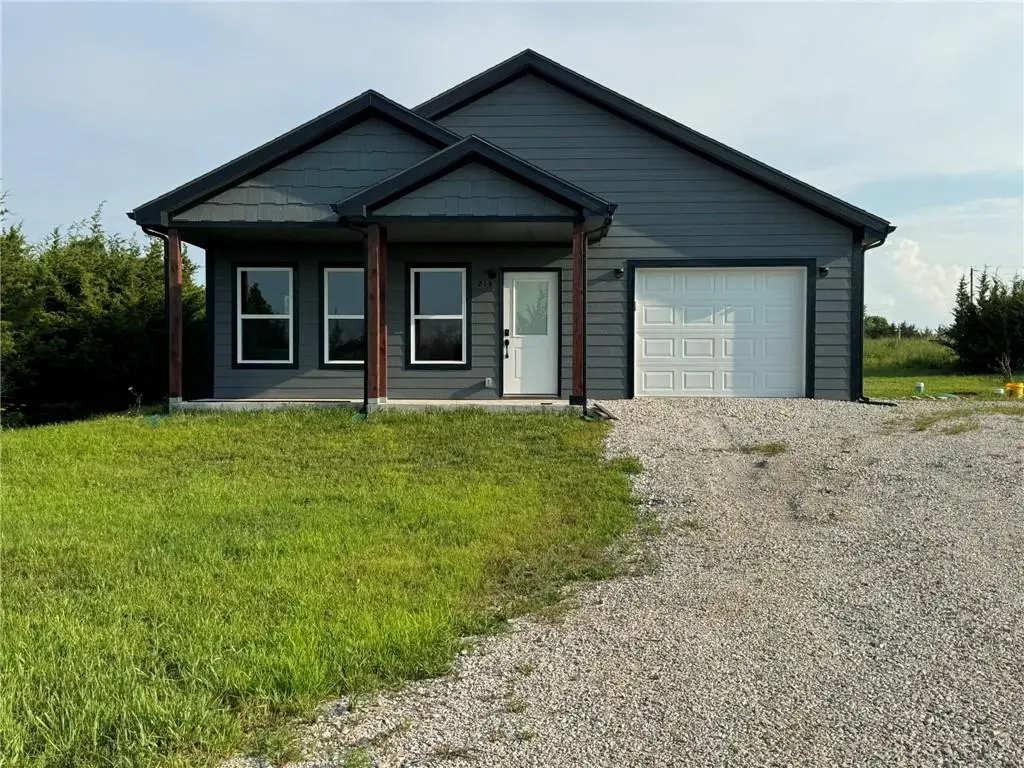 213 Bald Eagle Drive, Linn Valley, KS 66040 - #1