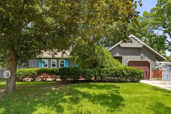16314 Crackerneck Road, Independence, MO 64055