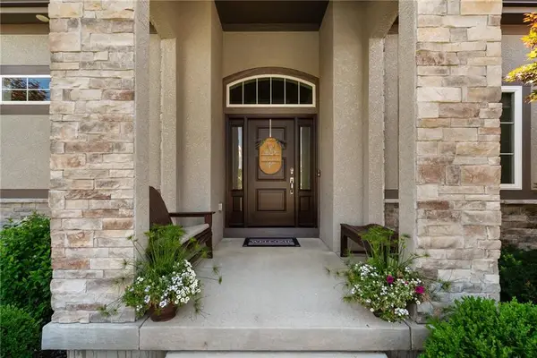 7715 N Wallace Avenue, Kansas City, MO 64158