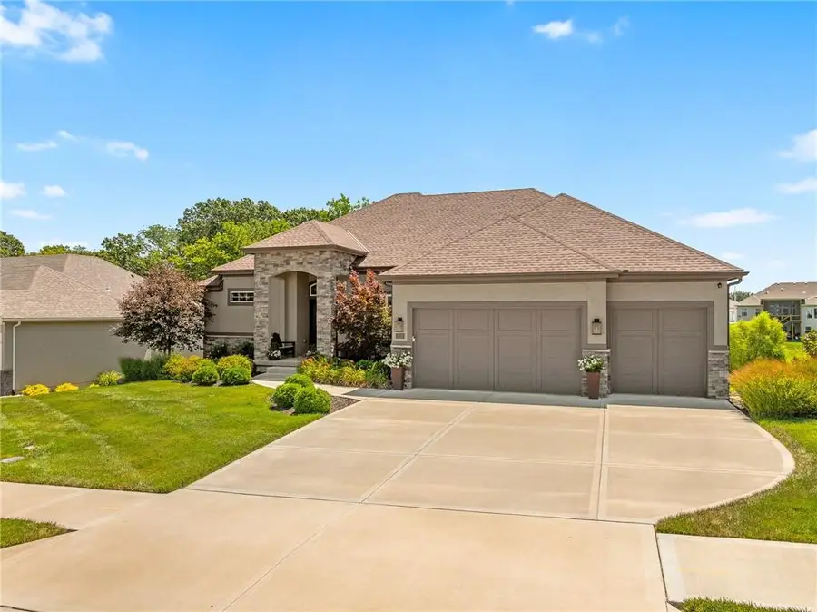 7715 N Wallace Avenue, Kansas City, MO 64158 - #3
