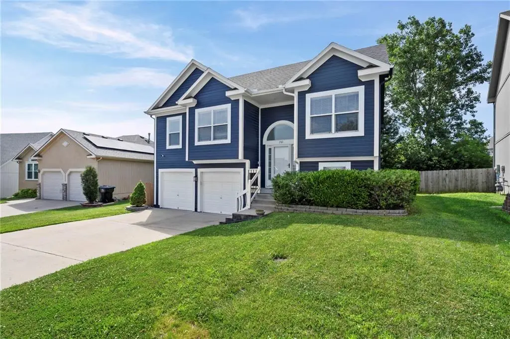 701 N Rockwell Avenue, Independence, MO 64056 - #1