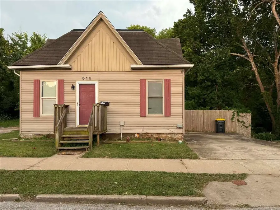 515 Park Street, Excelsior Springs, MO 64024 - #2