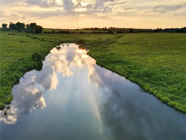 NE 451 Road, Calhoun, MO 65323