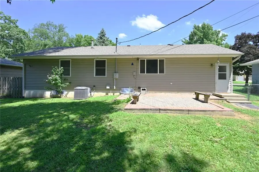 4505 E 112th Street, Kansas City, MO 64137 - #3