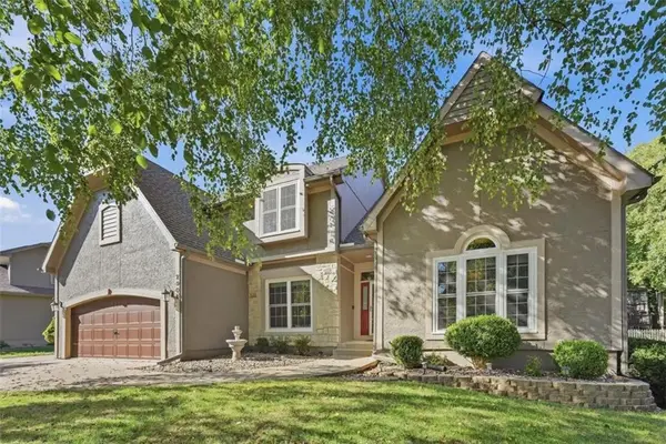 2906 SW 13th Terrace, Lee's Summit, MO 64081