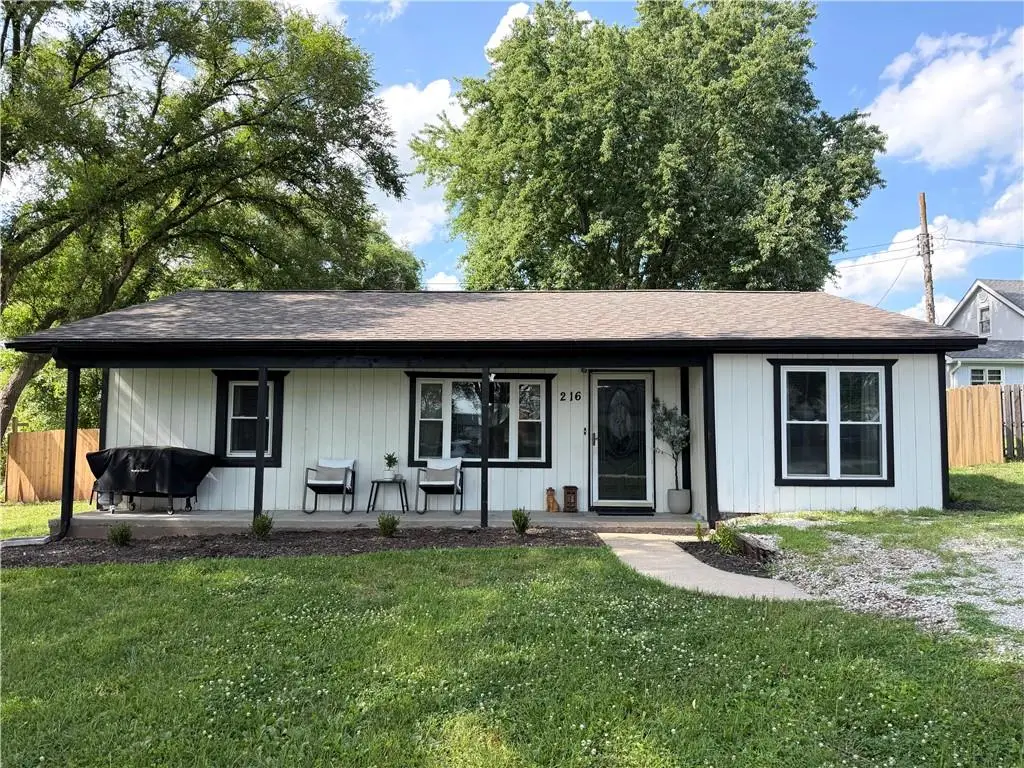 216 Southside Court, Excelsior Springs, MO 64024 - #1