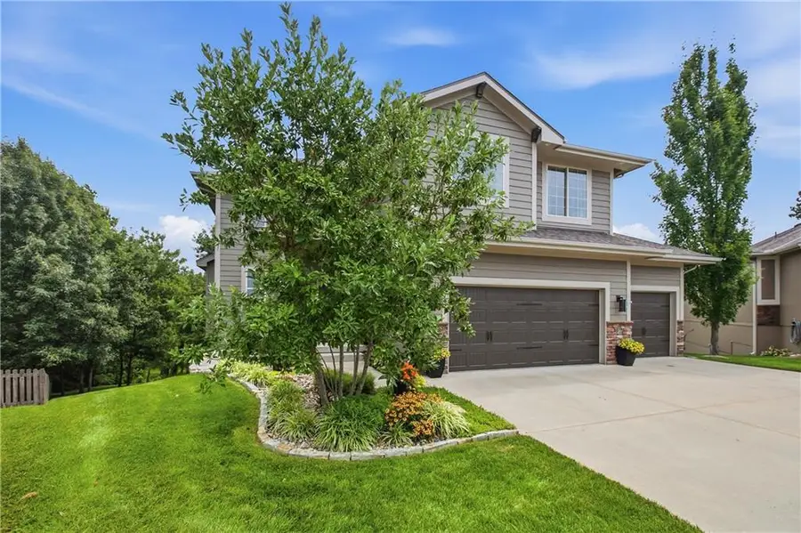 1021 SE Scarlet Court, Blue Springs, MO 64014 - #2