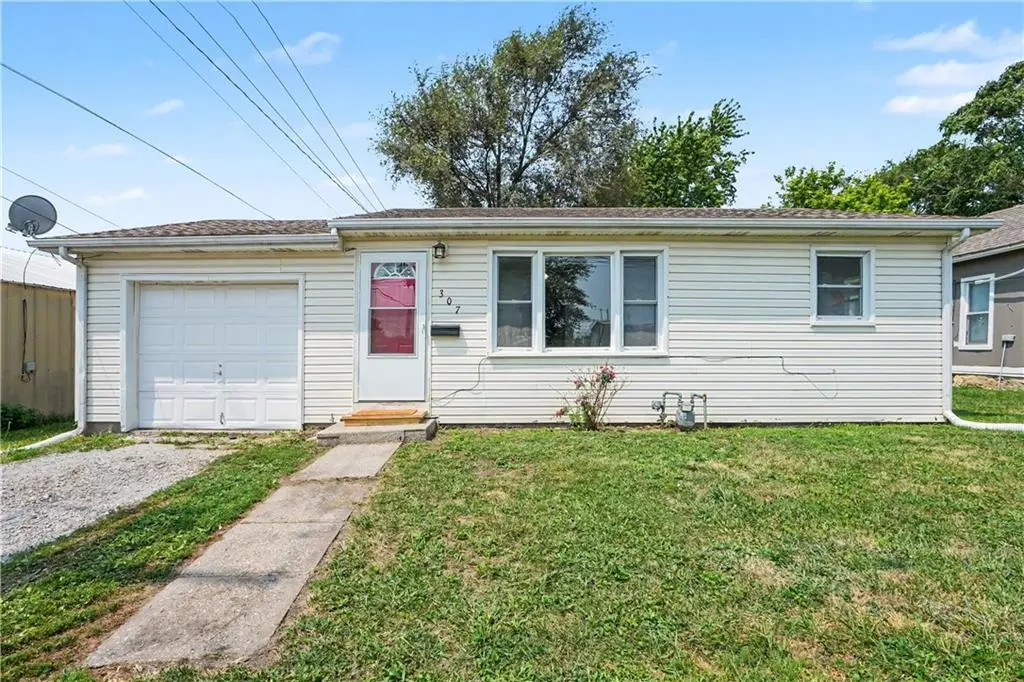 307 N Raum Street, Lawson, MO 64062 - #1