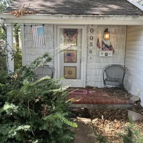 10056 N Locust Street, Kansas City, MO 64155