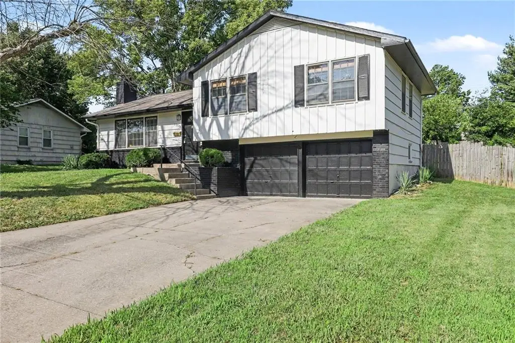 13516 Lowell Avenue, Grandview, MO 64030 - #1