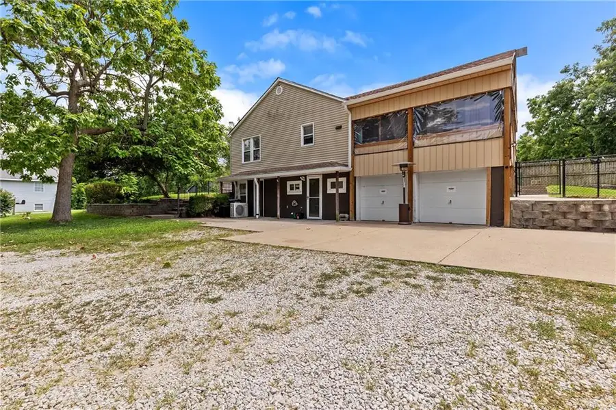 7108 N Kranz Road, Gladstone, MO 64118 - #3