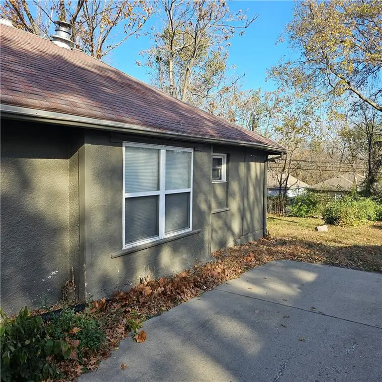 8309 Wabash Avenue, Kansas City, MO 64132 - #3