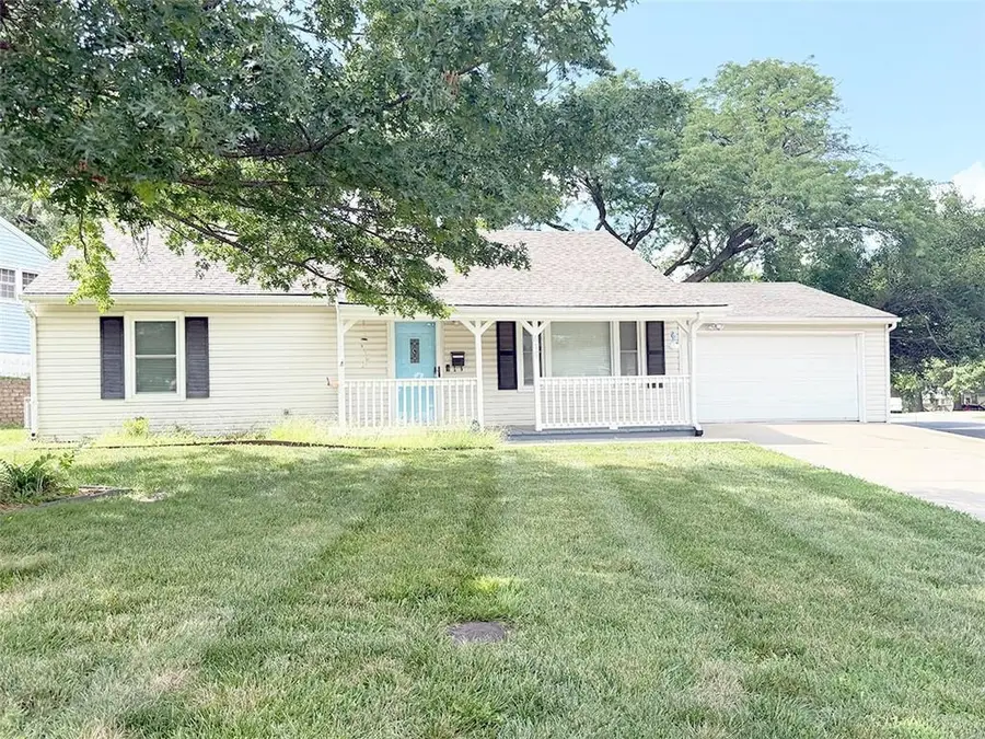 616 NE 67th Terrace, Gladstone, MO 64118 - #2
