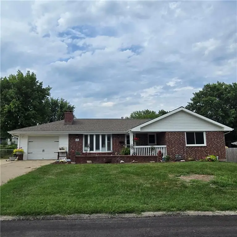 920 Tracy Avenue, Excelsior Springs, MO 64024 - #1