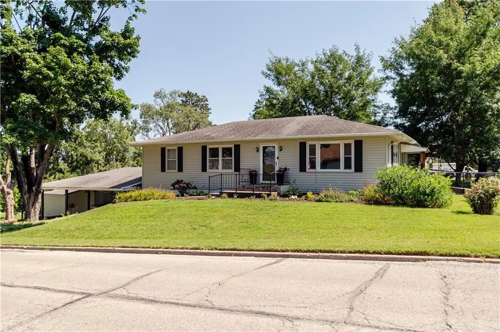 630 Green Street, Atchison, KS 66002 - #1