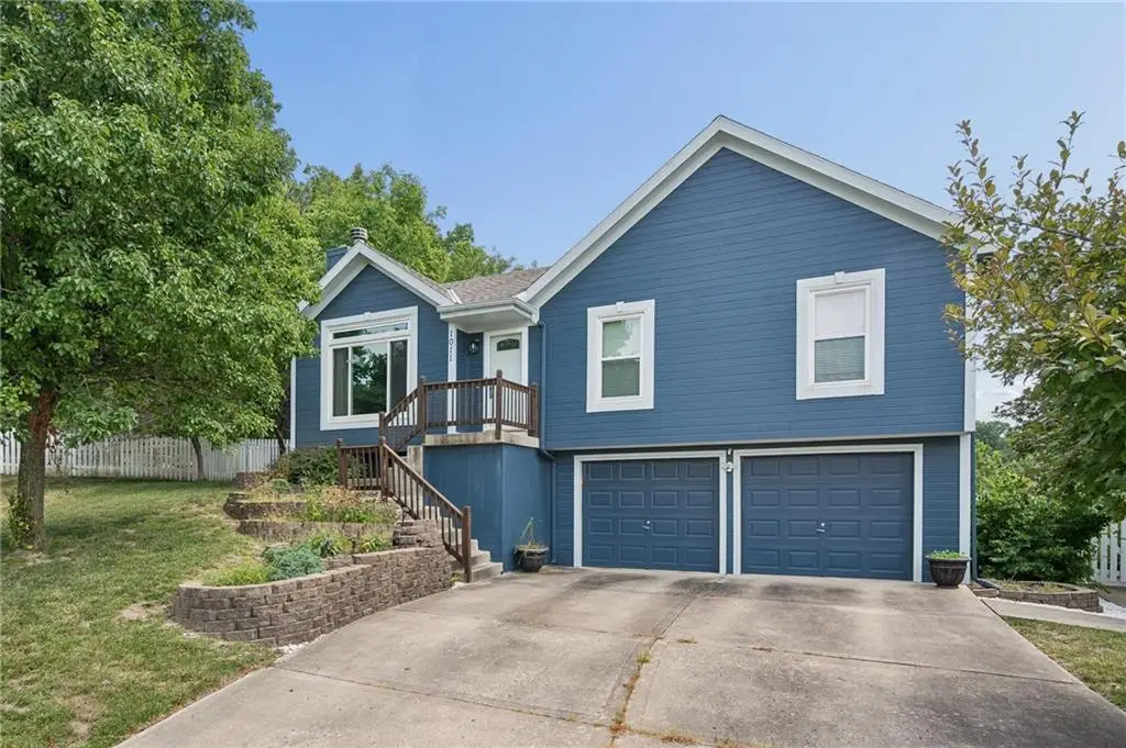 1011 NW 71st Court, Kansas City, MO 64118 - #1