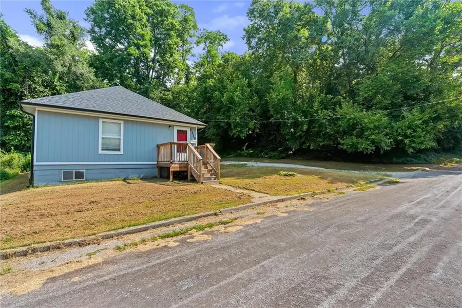 1318 Clinton Street, Lexington, MO 64067 - #2