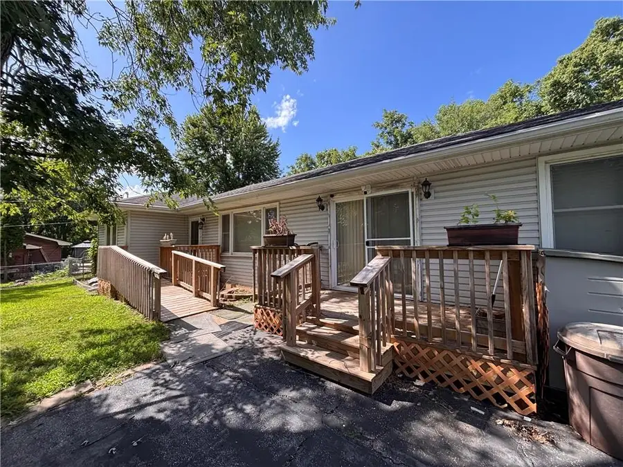 10720 E 43rd Street, Kansas City, MO 64133 - #3