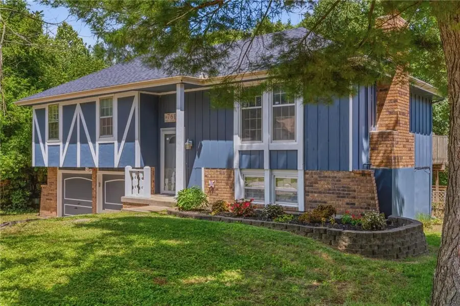 7617 N Stoddard Avenue, Kansas City, MO 64152 - #2