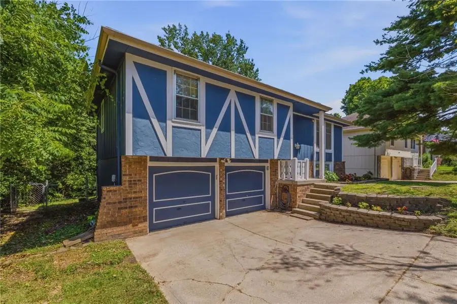 7617 N Stoddard Avenue, Kansas City, MO 64152 - #3