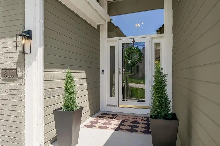 510 E 122nd Street, Kansas City, MO 64145 - #2
