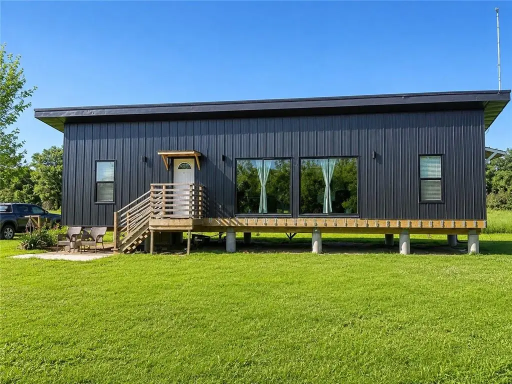 977 N 972nd Street, Lawrence, KS 66047 - #1