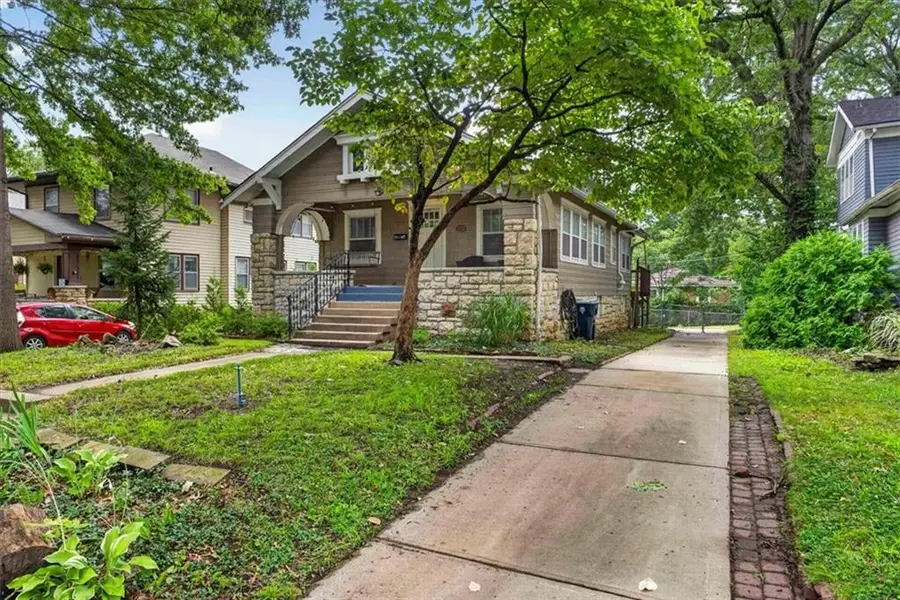 5717 Holmes Street, Kansas City, MO 64110 - #2