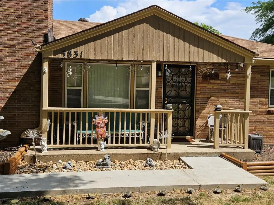 5831 N Ava Avenue, Kansas City, MO 64151 - #3