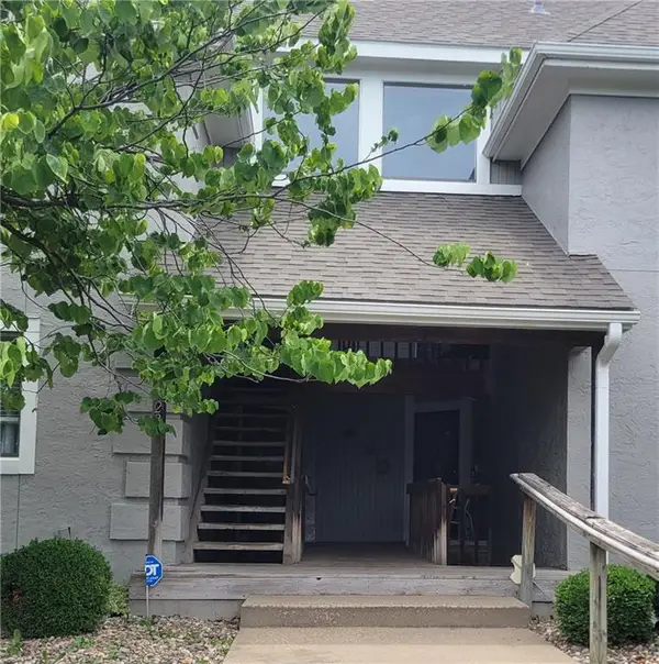 13723 W 58th Terrace #7, Shawnee, KS 66216