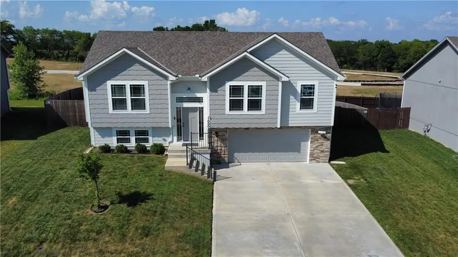 1000 NW 4th Street, Oak Grove, MO 64075 - #2